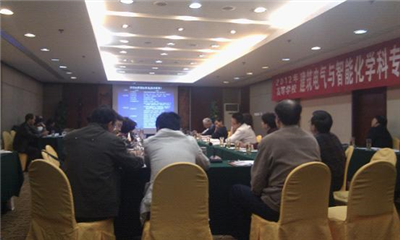 中控教儀參加2012年度高等學(xué)校建筑電氣與智能化學(xué)科專業(yè)指導(dǎo)小組擴(kuò)大會(huì)議(蘇州）